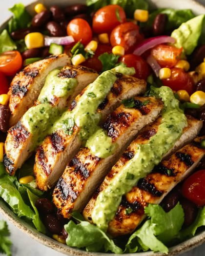 Grilled Southwest Chicken Salad with Creamy Avocado Dressing – A Fresh, Flavor-Packed Meal You’ll Love