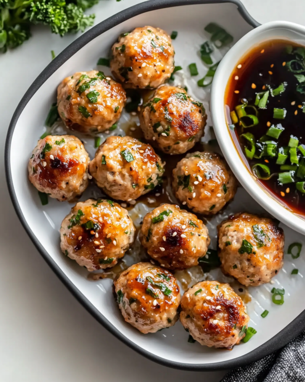 Baked Chicken Meatballs with Sweet and Spicy Sauce: Your Ultimate Guide to a Healthy, Flavor-Packed Meal